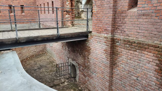 Obraz zawieraj�cy ceg�a, Materia� kompozytowy, murarka, beton

Opis wygenerowany automatycznie