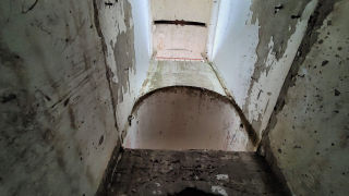 Obraz zawieraj�cy opuszczone, �ciana, Ruiny, beton

Opis wygenerowany automatycznie