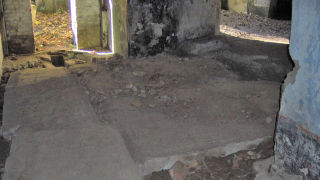 Obraz zawieraj�cy ziemia, na wolnym powietrzu, budynek, kamie�

Opis wygenerowany automatycznie