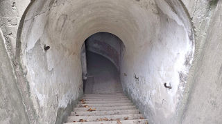 Obraz zawieraj�cy budynek, na wolnym powietrzu, jaskinia, beton

Opis wygenerowany automatycznie